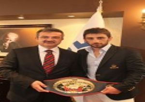 Dadaş bileği yine bükülemedi